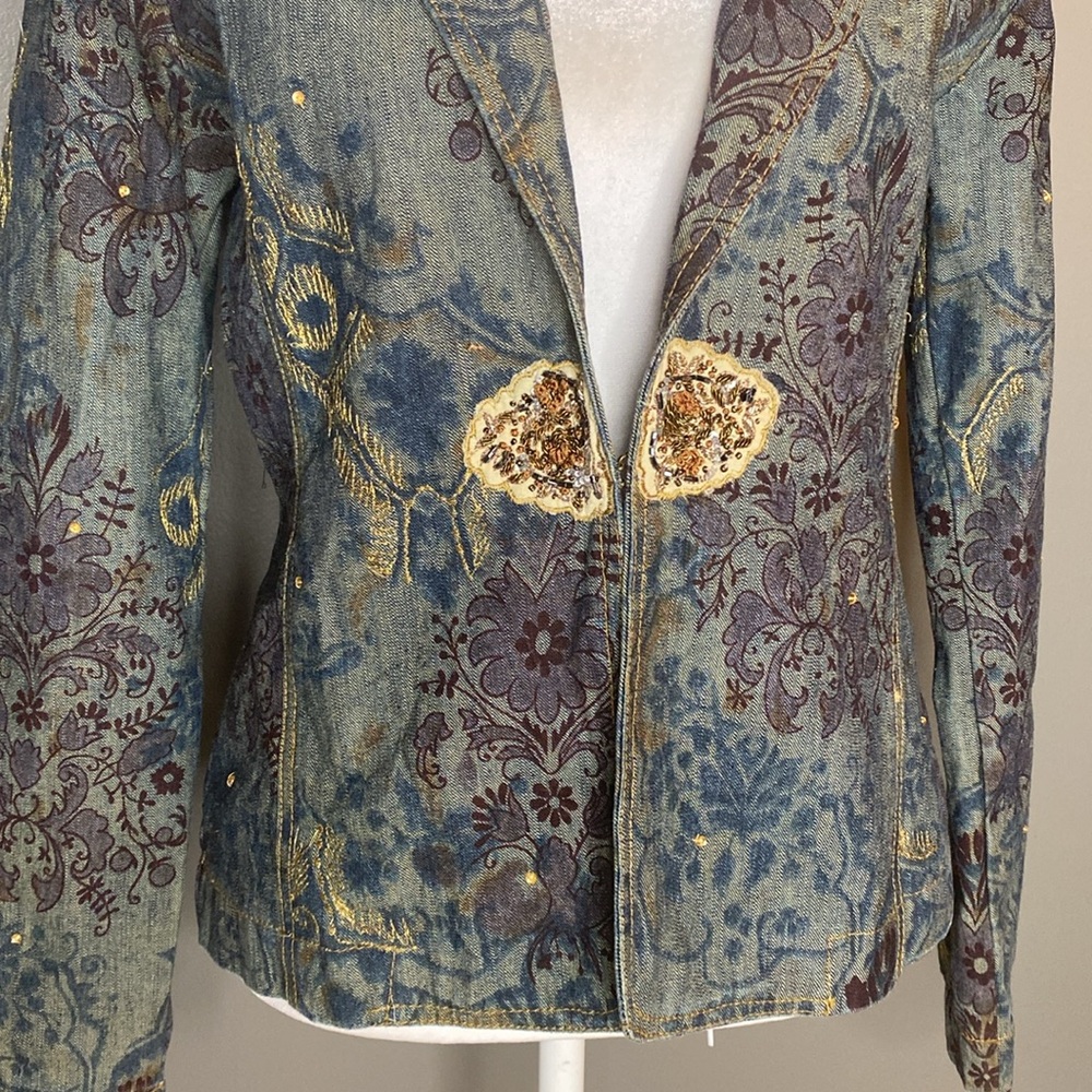 Chicos Embellished Floral Beaded
Metallic Rhinestone Boho Jean Jacket - Size S - Picture 2 of 9